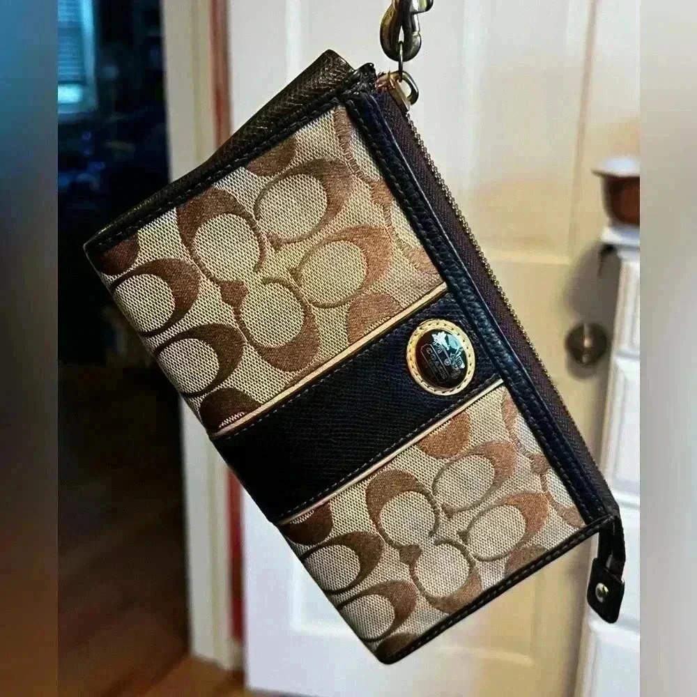 Coach Signature Zippy Wristlet Large Canvas Wallet Clutch Brown/Beige Lizard